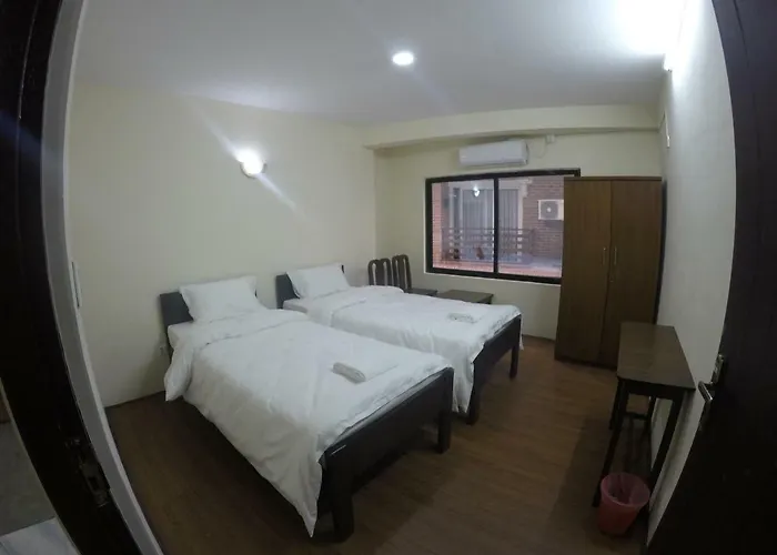Bodhi Tree Hostel *